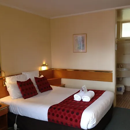 Commodore Regent Launceston Room photo